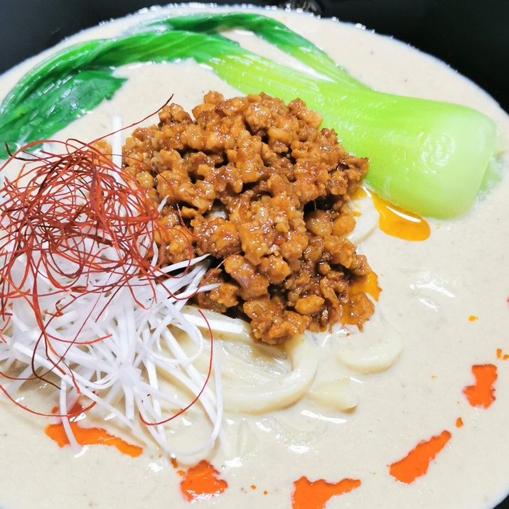 甘辛肉みそがおいしい*ごま豆乳担々うどん